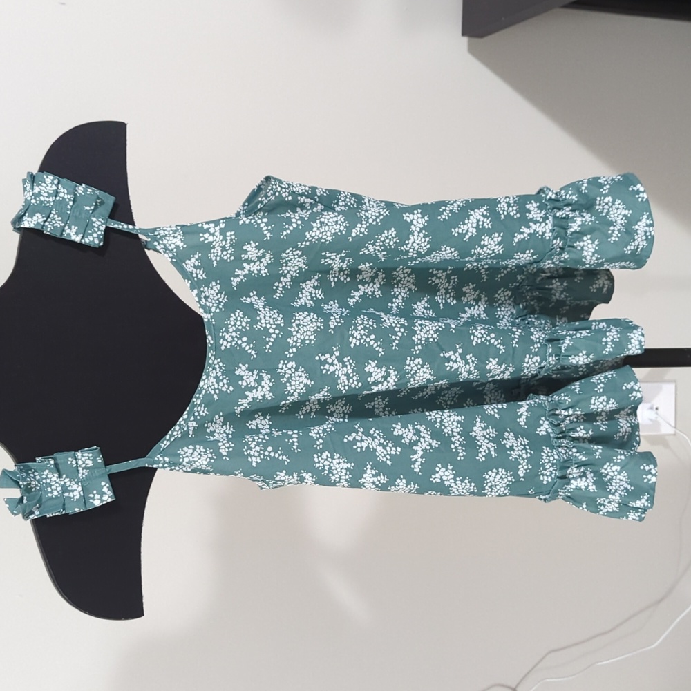 Pink Lily Green Blouse